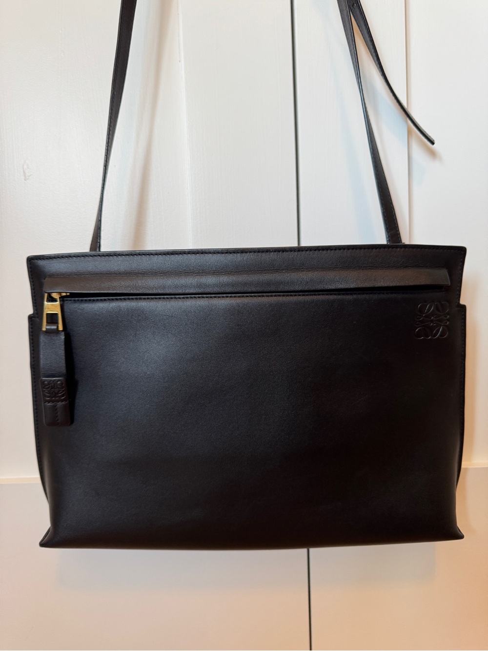 Loewe Black T Messenger Leather Medium